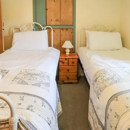 Ellis Howe * Coniston