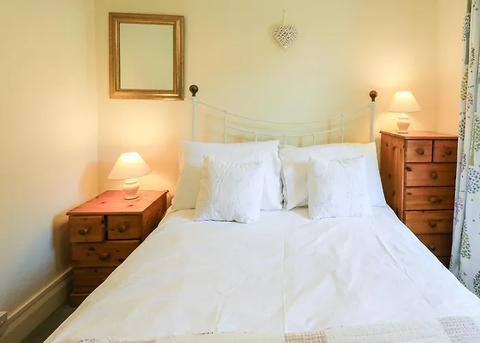 Ellis Howe * Coniston