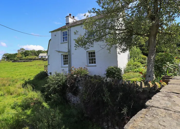 Ellis Howe * Coniston